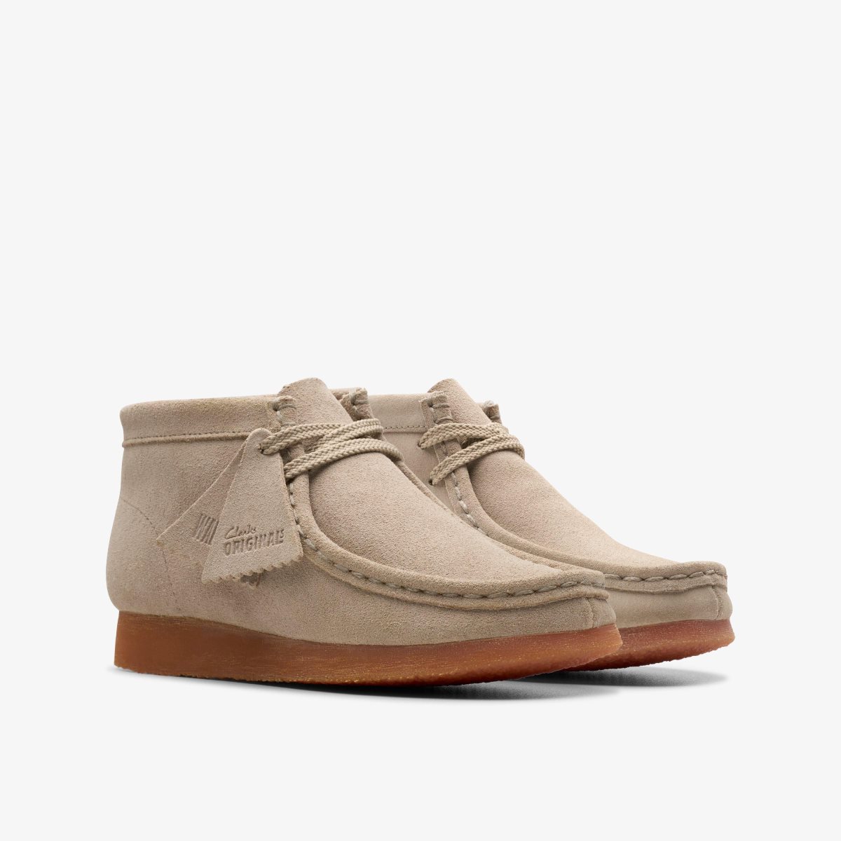 Clarks Wallabee Boot Older Sand Brown | 5306JOSID