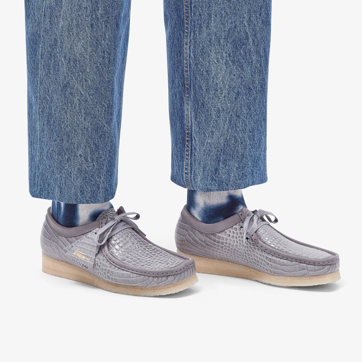 Clarks Wallabee Grey Crocodile Print Grey | 7804ETKSN