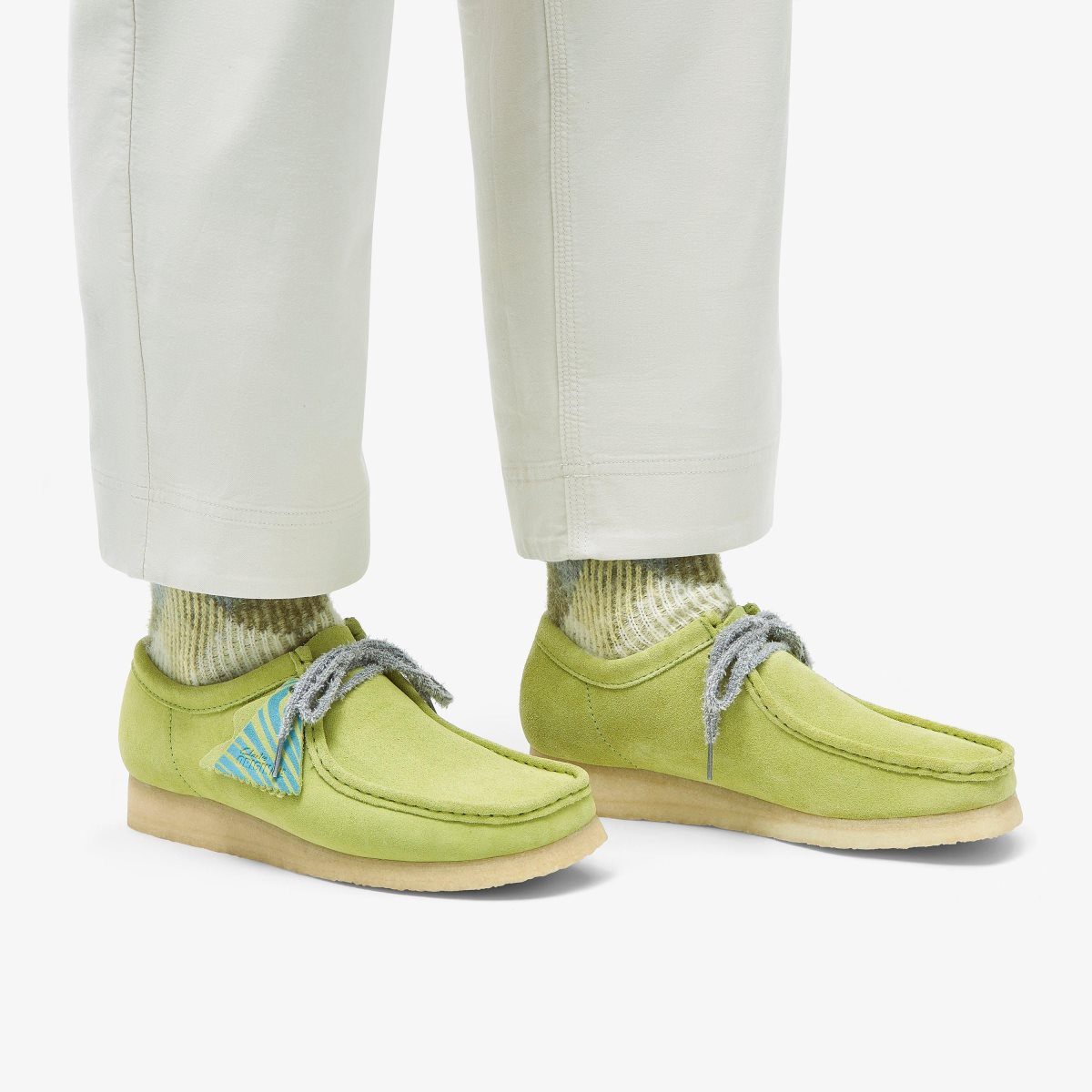 Clarks Wallabee Pale Lime Suede undefined | 5047BFXEA